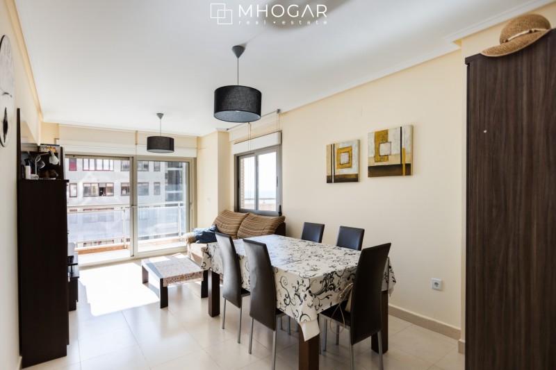 Calpe- Precioso apartamento ubicado en segunda linea de playa a la venta! 